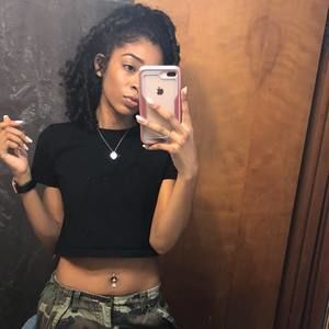 Meet your Posher, Oriana